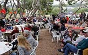 Unes 500 persones gaudeixen a la 22a Festa de la Rosa de Sant Pere de Ribes