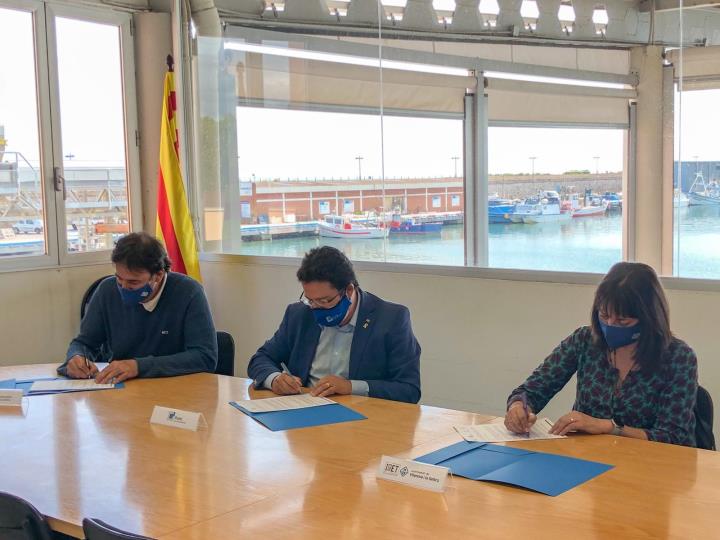 Acord a Vilanova per potenciar la formació professional relacionada amb els sectors pesquer, nàutic i industrial. Generalitat de Catalunya