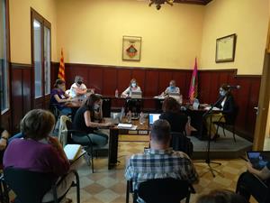 Acord al ple de Santa Margarida i els Monjos en la defensa dels treballadors afecta7s per la crisi industrial. EIX