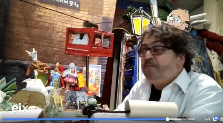 Un telefèric de cartró. Taller de manualitats amb Lluís Amaré