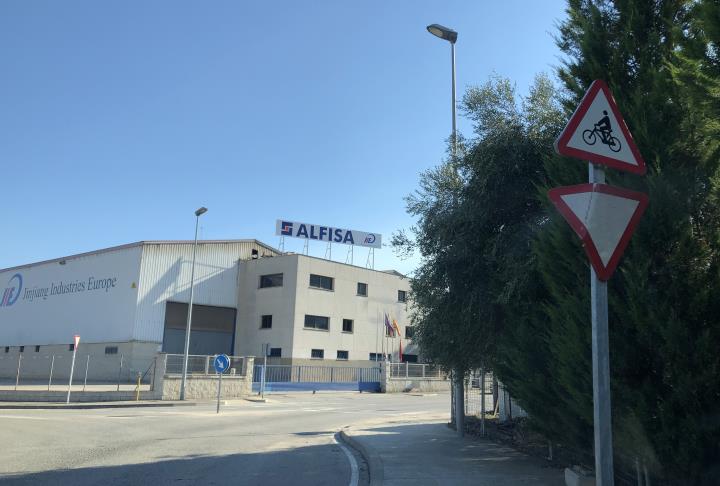 Alfisa, empresa dedicada a la fabricació de peces per a l'automòbil a Santa Margarida i els Monjos. Eix