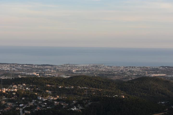 Ampli dispositiu de recerca per localitzar un jove de 15 anys que s'havia perdut al Pic de l'Àliga. Policia local de Vilanova