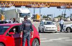 Ampli dispositiu dels Mossos d'Esquadra a les costes del Garraf per controlar el confinament durant la Setmana Santa. EIX