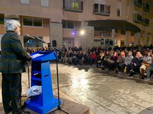 Ampli i emotiu homenatge a les víctimes de l'Holocaust des de Vilanova. Ajuntament de Vilanova