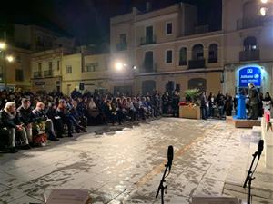 Ampli i emotiu homenatge a les víctimes de l'Holocaust des de Vilanova