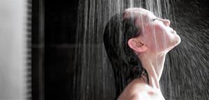 Aprofita els beneficis de l'aigua calenta, ara que ja arriba el fred. Shutterstock