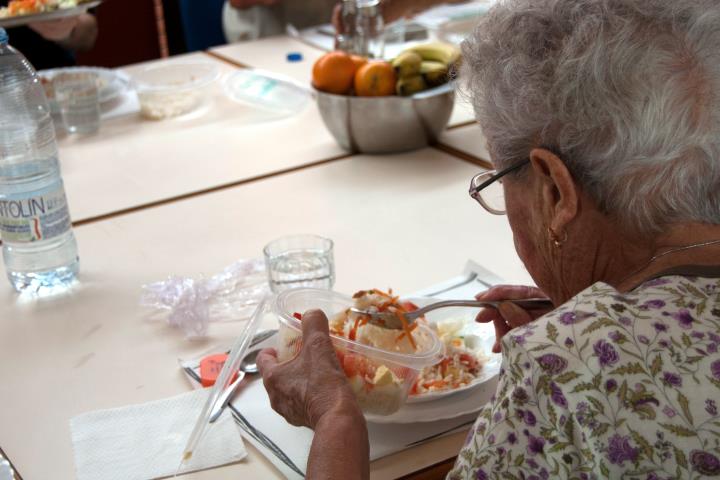 Avis, gent gran, residència. ACN / Lourdes Casademont