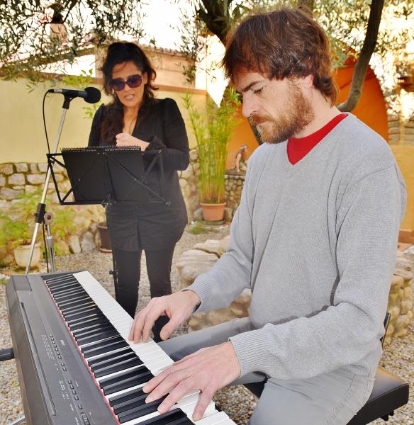 Bàrbara Scuderi i Jordi Triquell publiquen un primer disc de poesia i piano, en edició limitada . EIX