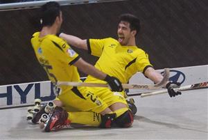 Celebració dels jugadors del CE Vendrell. Victor Merencio