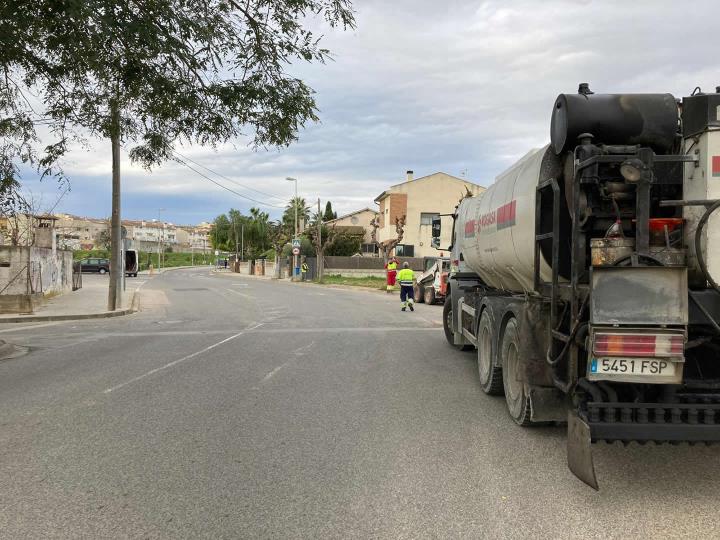 Comencen els treballs per millorar l'accessibilitat de l'avinguda de Rocacrespa, al barri de La Collada. Ajuntament de Vilanova