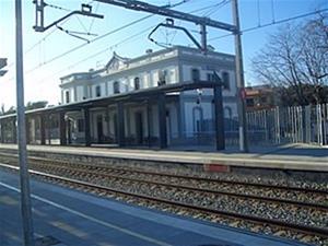 Comencen les obres per tancar perimetralment les vies de tren a Cubelles. Ajuntament de Cubelles