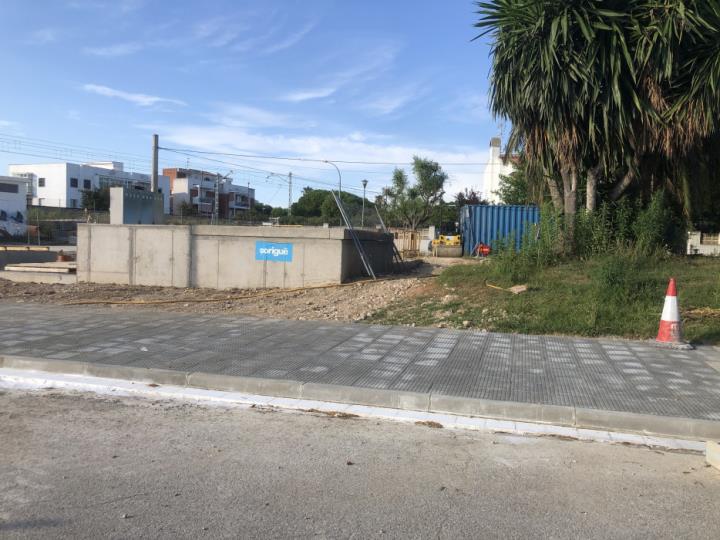 Cubelles reobre el trànsit per sota el pont de la via del tren al passeig Fluvial. Ajuntament de Cubelles