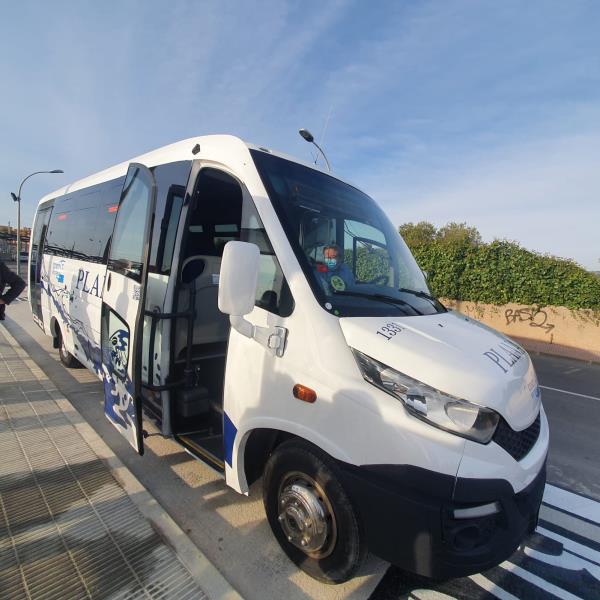 Cunit posa en marxa el seu bus urbà després de 8 anys sense servei. Ajuntament de Cunit