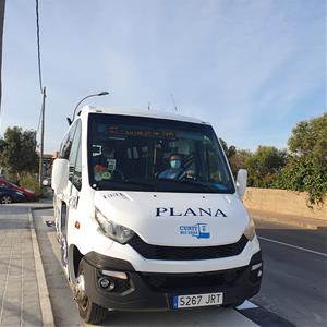 Cunit posa en marxa el seu bus urbà després de 8 anys sense servei