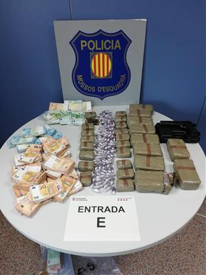 Desmantellada una organització criminal dedicada a la distribució i venda de drogues al Penedès i al Garraf