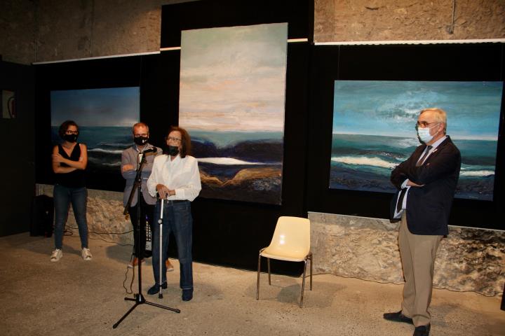 D’esquerra a dreta: Marta Castellví, Josep Maria Ribas, Maria Assumpció Raventós i Joan Solé Bordes, durant la presentació de l’exposició. Eix