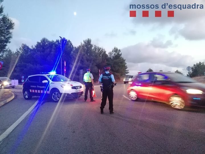 Dispositiu conjunt de mossos i policies locals per prevenir robatoris al Baix Llobregat i Garraf. Mossos d'Esquadra