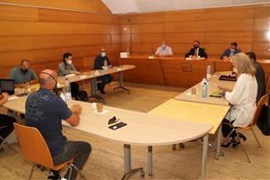 El conseller d'Empresa i Coneixement, Ramon Tremosa es reuneix amb el comité de Saint-Gobain Glass i els alcaldes de Banyeres i l'Arboç
