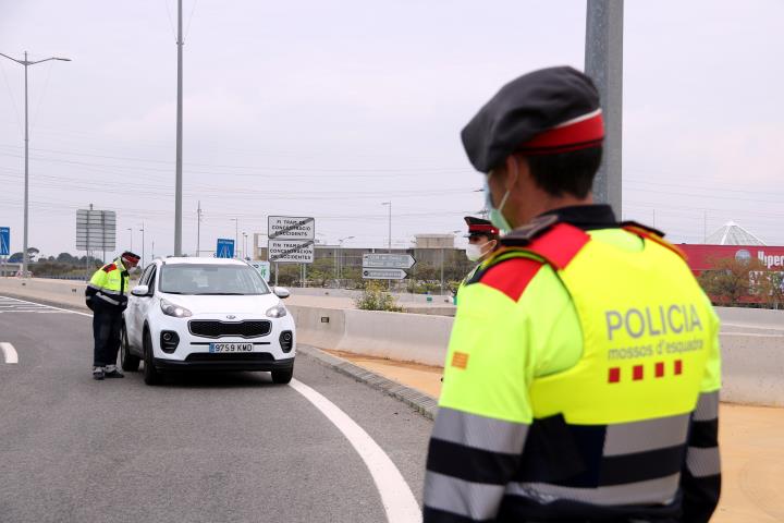 El Govern aprova tramitar les multes per haver incomplert les mesures de l'estat d'alarma. ACN