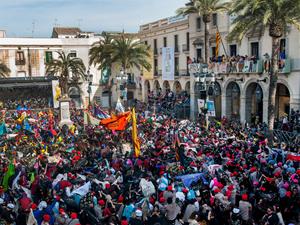 El president Quim Torra i Roger Torrent, convidats a les Comparses de Vilanova i la Geltrú. Ajuntament de Vilanova