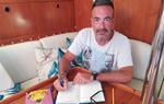 El sitgetà Luis García Alucha debuta com a escriptor amb ‘Mi confinado despertar’. EIX