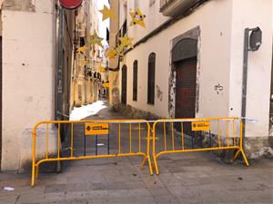 El vent ha provocat despreniments i caigudes d'arbres a Vilanova