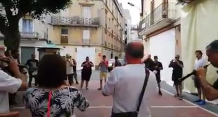 Els grups de gralles i timbals de la Festa Major del Vendrell mantindran les matinades. EIX