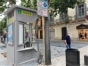 Els venedors de l'ONCE tornen a la feina a peu de carrer. EIX