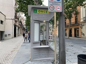 Els venedors de l'ONCE tornen a la feina a peu de carrer