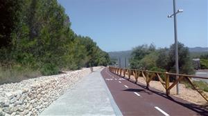 Finalitzen les obres de l'itinerari de vianants i carril bici a la BV-2113 a Sant Pere de Ribes. Diputació de Barcelona