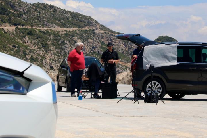 Gran pla general d'una sessió fotogràfica publicitària a l'antic moll de Vallcarca, a Sitges, per a Seat. ACN