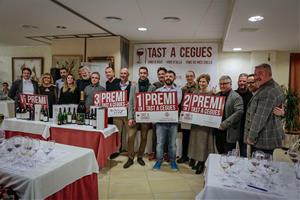 Imatge d'arxiu del tast de vins a cegues per parelles. Eix