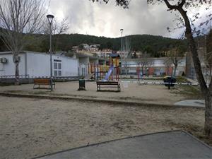 Imatge d'arxiu d'un parc infantil precintat durant el confinament al municipi d'Olivella. Ajuntament d'Olivella