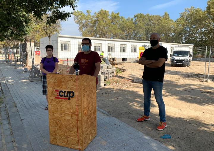 Imatge de la roda de premsa de la CUP de Vilafranca. Eix