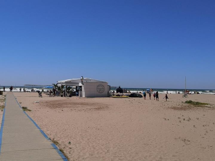 Imatge d'un xiringuito de la platja de Vilanova. Ajuntament de Vilanova