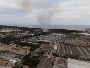Incendi a la deixalleria municipal de Vilanova
