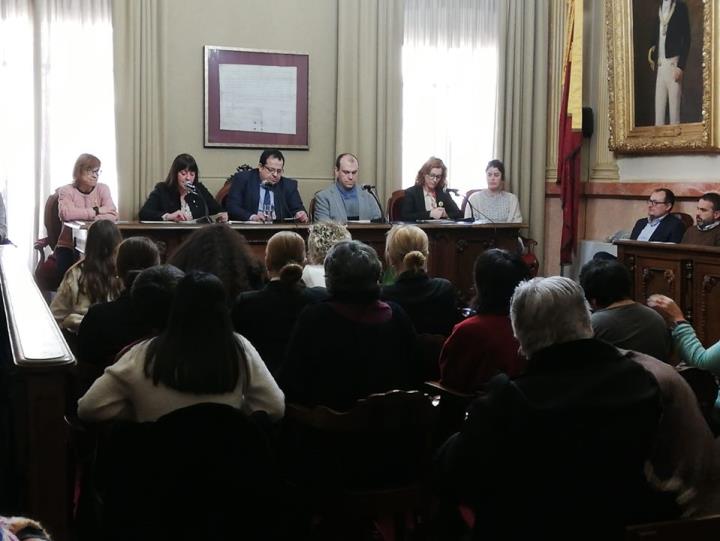 Joan Ignasi Elena dóna el tret de sortida a la festa dels Tres Tombs a Vilanova. Ajuntament de Vilanova