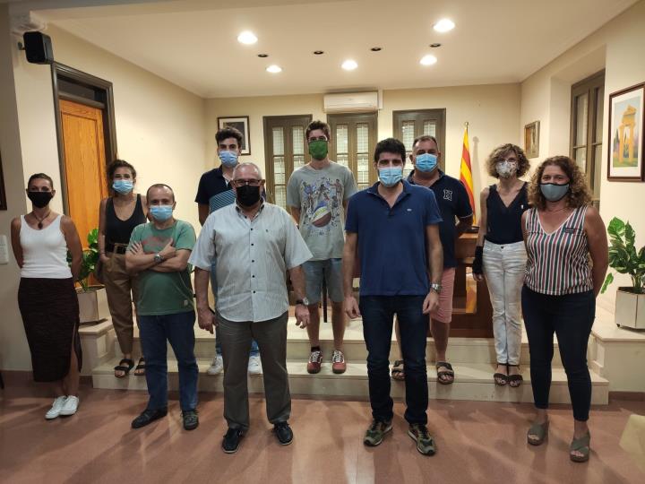 La Granada impulsa una recollida de signatures per frenar l'incivisme i la inseguretat al municipi. Ajuntament de La Granada