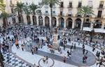 La plaça de la Vila de Vilanova s'omple, amb distància sanitària, per rebutjar la inhabilitació de Torra. Capgirem-CUP