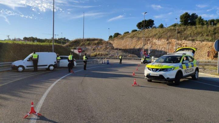 La Policia de Sitges imposa 111 sancions per incompliment de mesures anti-COVID19. Ajuntament de Sitges