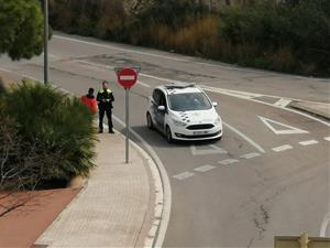 La policia local de Vilanova fent tasques de control del confinament. Policia local de Vilanova