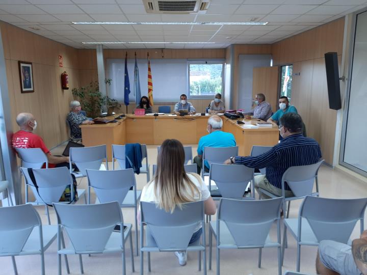 L'Ajuntament de Torrelles de Foix reprèn el calendari de plens municipals. Ajuntament de Torrelles