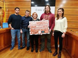 L’assaig solidari dels Nens del Vendrell recapta 966,34 euros per al projecte “Fem pinya”. Ajuntament del Vendrell