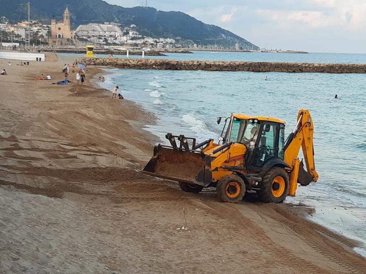 Les platges de Sitges ofereixen serveis per garantir la seguretat i l’aforament. Ajuntament de Sitges