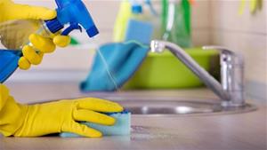 L'Institut Nacional de Toxicologia alerta d'un augment significatiu d'intoxicacions per barreja de productes de neteja. EIX