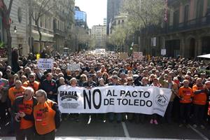 Manifestació contra el Pacte de Toledo. Eix