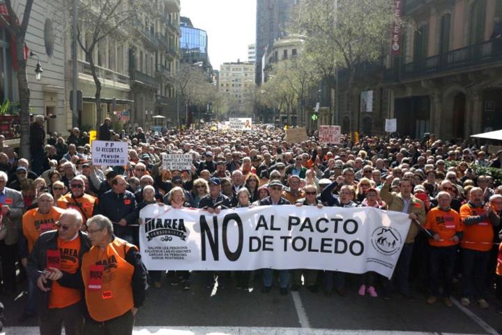 Manifestació contra el Pacte de Toledo. Eix