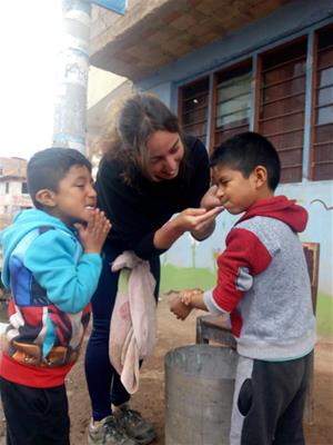 Míriam Brotons, una vilanovina que s'ha quedat aïllada a Perú en plena crisi del coronavirus