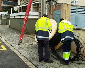 Movistar reactiva la instal·lació de fibra òptica a nous sectors de Calafell. Ajuntament de Calafell