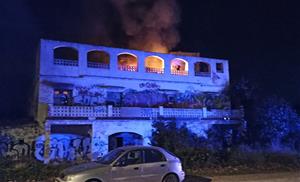 Nou incendi d’una casa abandonada, l’antic Acapulco de Sitges. Ajuntament de Sitges